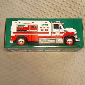 New In Box 2020 Hess Truck FIRST EVER Ambulance 🚑